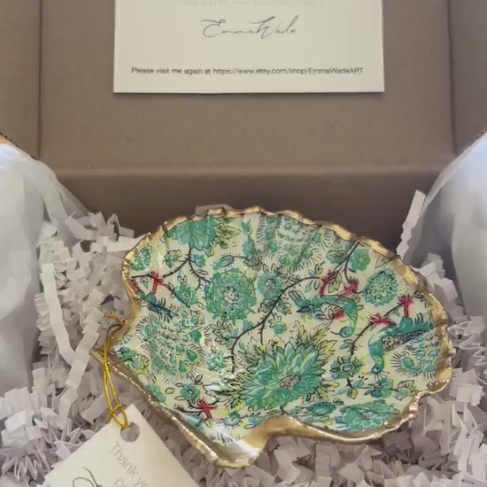 Green Peacock Scallop Shell Trinket Dish | Gold Leaf Jewellery Dish | Bird Lover Gift | Coastal Cottage Decor