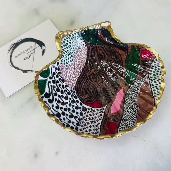 Marimekko Paisley Red Scallop Shell Trinket Dish: Hand-Gilded Gold Leaf Shell Jewellery holder, Coastal Gift, Scandanavian Decor