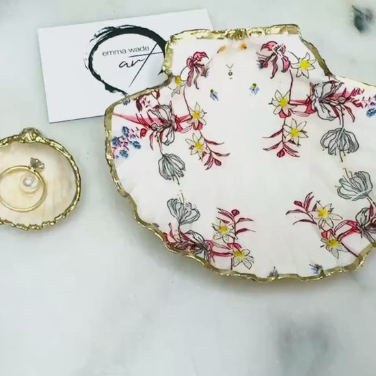 Floral Dorset Shell Ring Dish Set: Gilded Gold Leaf Scallop & Cockle Shell with an inset Swarovski Pearl, Jewellery Dish Set, Coastal Decor